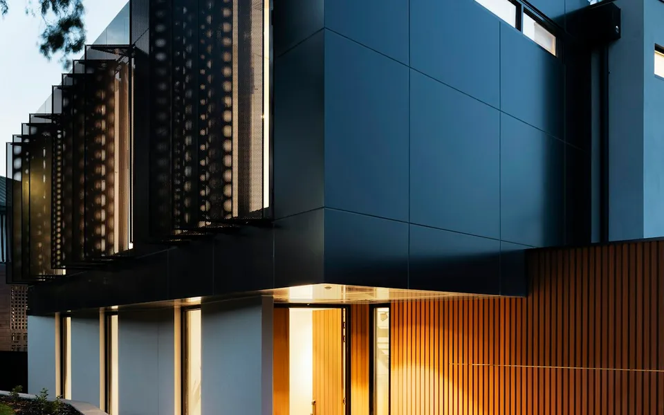 Model desain renovasi tambah lantai 2 dan rooftop terrace